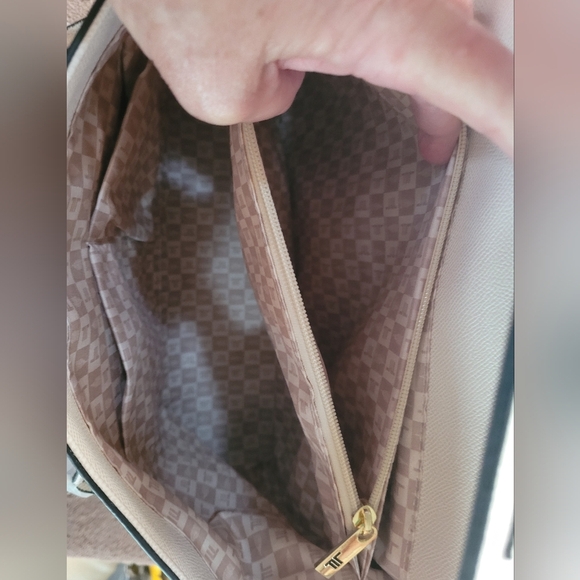 NWT London Fog Lt. Cream Women's Bag/Purse/Satchel 100yr Anniversary Edition - Picture 6 of 7